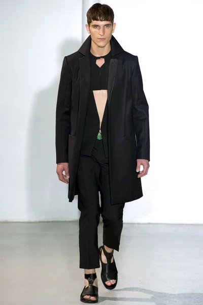 Look 4